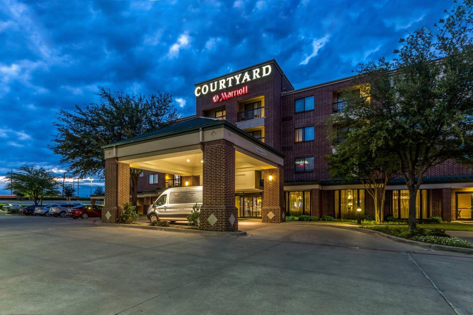 Courtyard Dallas Dfw Airport South/Irving Eksteriør billede